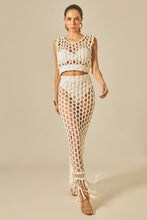 Cargar imagen en el visor de la galería, Model Front: Empress Maxi Dresses Offwhite Hammock