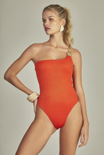 Cargar imagen en el visor de la galería, Model Front: Empress One-Piece Monte Carlo Body Coral Red Luxor