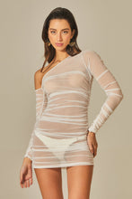 Cargar imagen en el visor de la galería, Model Front: Empress Mini Dress Yasmin Dress White Tule