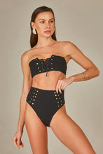 Cargar imagen en el visor de la galería, Model Front: Empress Set Biquini Cristel Textura Pique Preto