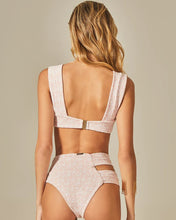 Cargar imagen en el visor de la galería, Image 04: Empress Set Hoop Sloane Pink Tweed Texture