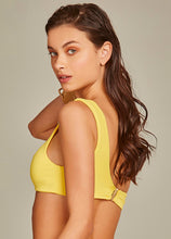 Cargar imagen en el visor de la galería, Model Back: Empress Top Top Biquini Nautique Amarelo Margarida