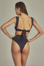 Cargar imagen en el visor de la galería, Model Back: Empress One-Piece Bouche Body Black
