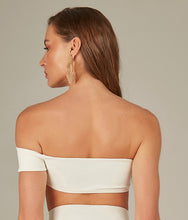 Cargar imagen en el visor de la galería, Model Back: Empress Top Top Biquini Suzy Textura Flat Off White
