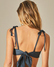 Cargar imagen en el visor de la galería, Image 04: Empress Top Top Lavinha Navy Blue
