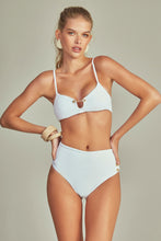 Cargar imagen en el visor de la galería, Top Bikini Antigua White
